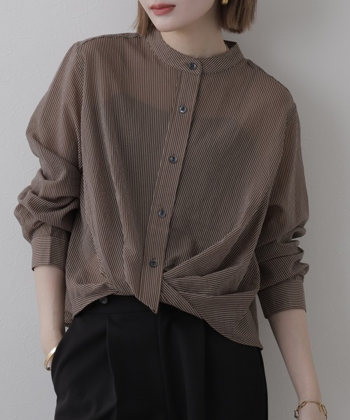 hunch(ハンチ)の「hunch フロントデザインブラウス 長袖(シャツ/ブラウス・レディース・チャコール/ライトベージュ/ブラウン・FREE)」の3枚目の写真