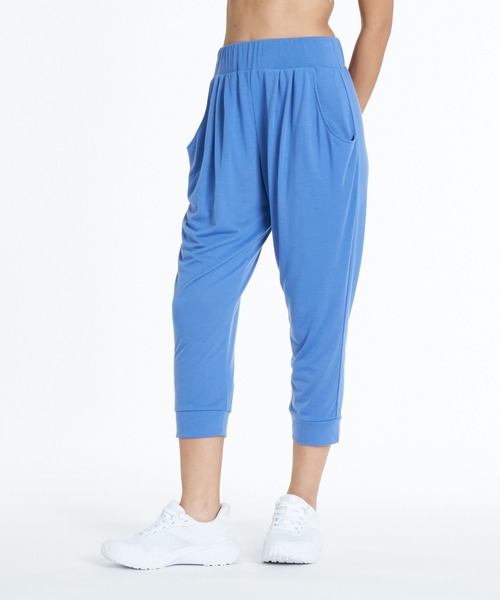 ROXY（ロキシー）の「ROXY FITNESS FEEL FREE LOOSE PANTS ドレープパンツ /速乾 【2026年秋冬モデル】/ロキシーウエストゴムドレープパンツ（その他パンツ・レディース・ブラック/ブルー/マルチ・SMALL/MEDIUM/LARGE）」の2枚目の写真