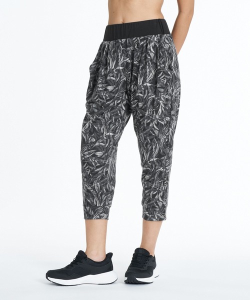 ROXY（ロキシー）の「ROXY FITNESS FEEL FREE LOOSE PANTS ドレープパンツ /速乾 【2026年秋冬モデル】/ロキシーウエストゴムドレープパンツ（その他パンツ・レディース・ブラック/ブルー/マルチ・SMALL/MEDIUM/LARGE）」の3枚目の写真