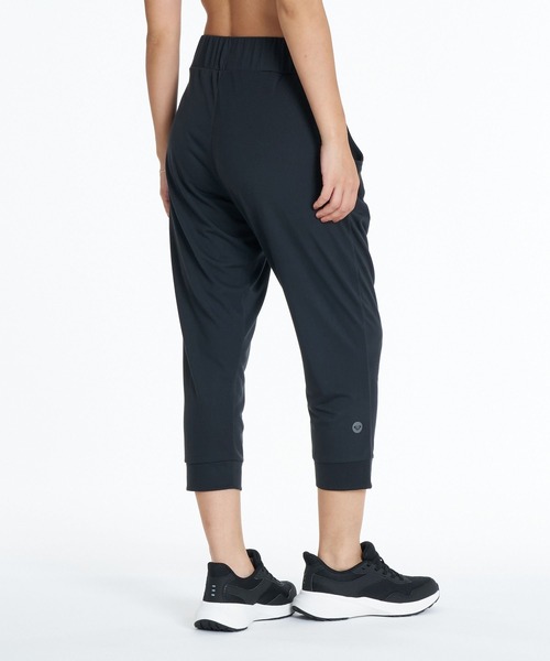 ROXY（ロキシー）の「ROXY FITNESS FEEL FREE LOOSE PANTS ドレープパンツ /速乾 【2026年秋冬モデル】/ロキシーウエストゴムドレープパンツ（その他パンツ・レディース・ブラック/ブルー/マルチ・SMALL/MEDIUM/LARGE）」の10枚目の写真
