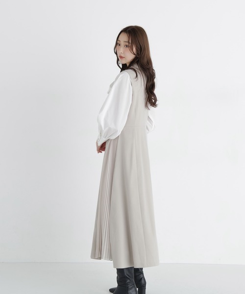NATURAL BEAUTY BASIC(ナチュラルビューティーベーシック)の「サイドプリーツジャンスカ(ワンピース・レディース・ベージュ/チャコールグレー/ブラウン・MEDIUM/SMALL)」の21枚目の写真