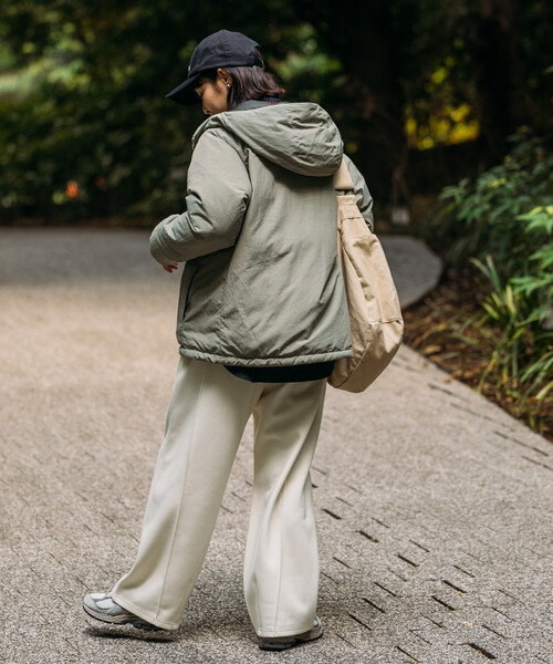 FREAK'S STORE（フリークスストア）の「NANGA × FREAK'S STORE/ナンガ 別注 NEW DOWN JACKET WOMEN’S/ニューダウンジャケット ウィメンズ（ダウンジャケット/コート・レディース・グレー/ブラウン/オリーブ/ブラック・ﾌﾘ-）」の10枚目の写真