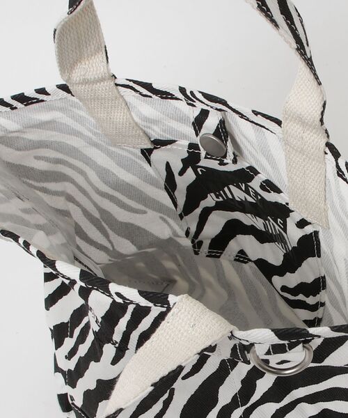 CONVERSE(コンバース)の「【CONVERSE/コンバース】ANIMAL TOTE S アニマルトート 81932700(トートバッグ・レディース・ホワイト/ベージュ・FREE)」の5枚目の写真