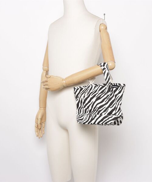 CONVERSE(コンバース)の「【CONVERSE/コンバース】ANIMAL TOTE S アニマルトート 81932700(トートバッグ・レディース・ホワイト/ベージュ・FREE)」の6枚目の写真