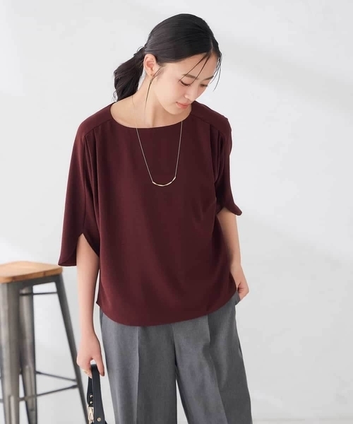 a.v.v(アーヴェヴェ)の「スクエアネック カットソー(Tシャツ/カットソー・レディース・ボルドー/ブラック/グレー系その他・36/40/38)」の6枚目の写真