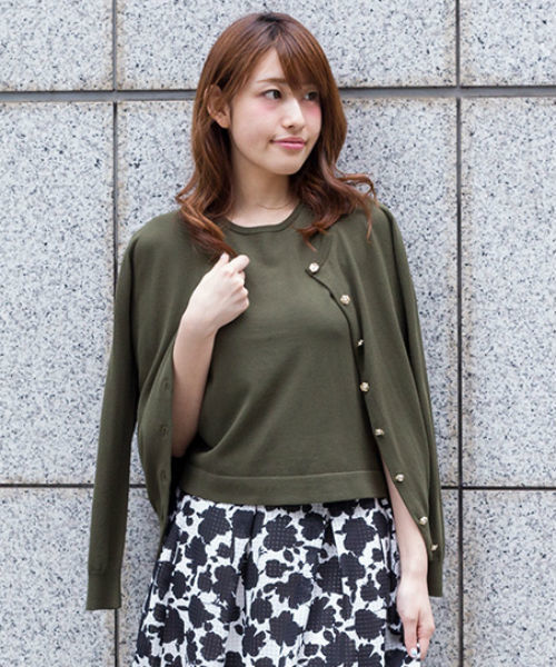 NATURAL BEAUTY BASIC(ナチュラルビューティーベーシック)の「【AneCan 5月号掲載】UV CUT ニットカーディガン(カーディガン/ボレロ・レディース・ホワイト系その他/ピンク/ブラック/カーキ・MEDIUM)」の14枚目の写真