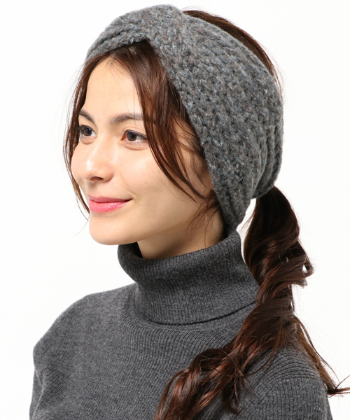ASZAKKA（アザッカ）の「ニットリブヘアバンド（ヘアバンド・レディース・ブラック/グレー・FREE）」の2枚目の写真