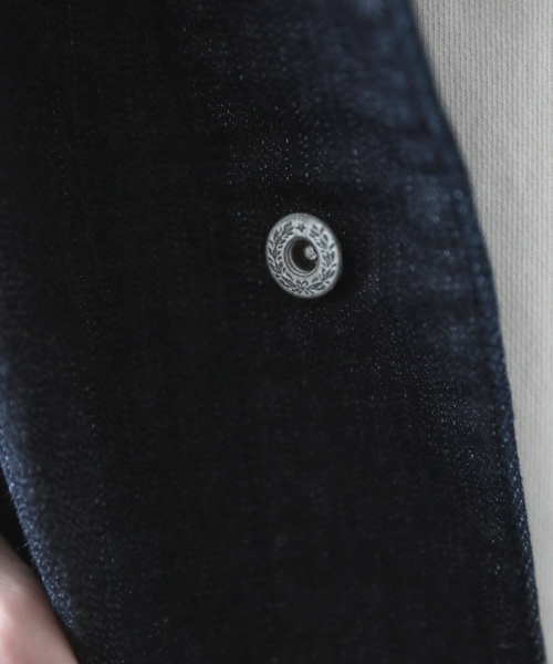 Denime（ドゥニーム）の「【Denime×真柄尚武】COVER ALL WW2/カバーオール（デニムジャケット・メンズ・インディゴブルー・MEDIUM/LARGE/SMALL）」の12枚目の写真