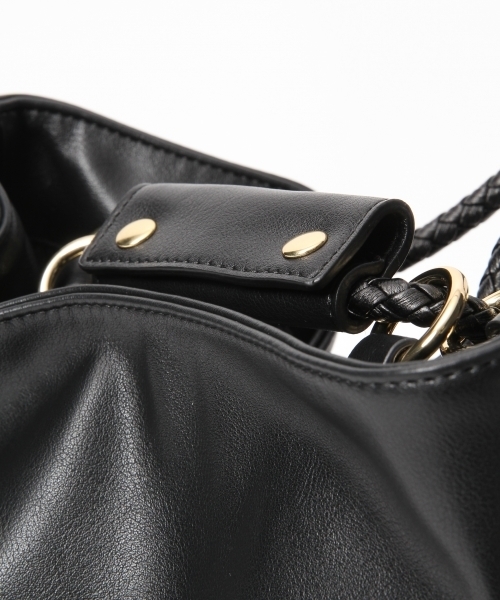 LEPSIM（レプシィム）の「ボンサックショルダーバッグ　745706（ショルダーバッグ・レディース・ブラック/ライトベージュ・ONE SIZE）」の13枚目の写真