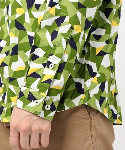 BLACK LABEL CRESTBRIDGE(ブラックレーベル・クレストブリッジ)の「モザイクダフォディルプリント シャツ(シャツ/ブラウス・メンズ・グリーン・M/L)」の5枚目の写真