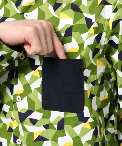 BLACK LABEL CRESTBRIDGE(ブラックレーベル・クレストブリッジ)の「モザイクダフォディルプリント シャツ(シャツ/ブラウス・メンズ・グリーン・M/L)」の6枚目の写真