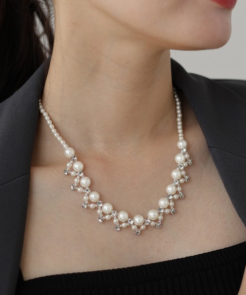 BLUEEAST(ブルーイースト)の「パール&ビジューネックレス(ネックレス・レディース・シルバー/ゴールド・FREE)」の2枚目の写真