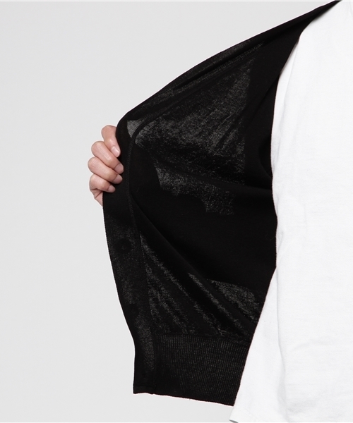 Letroyes(ルトロワ)の「Letroyes Vネックカーディガン(カーディガン/ボレロ・メンズ・ブラック/アイボリー/グレー/ブルー・LARGE/SMALL/MEDIUM)」の11枚目の写真