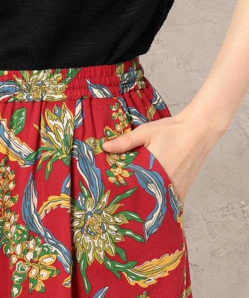 green label relaxing（グリーンレーベルリラクシング）の「[レイン スプーナー]reyn spooner CF BOTA PRT WD パンツ（その他パンツ・レディース・ブラック/レッド・FREE）」の8枚目の写真