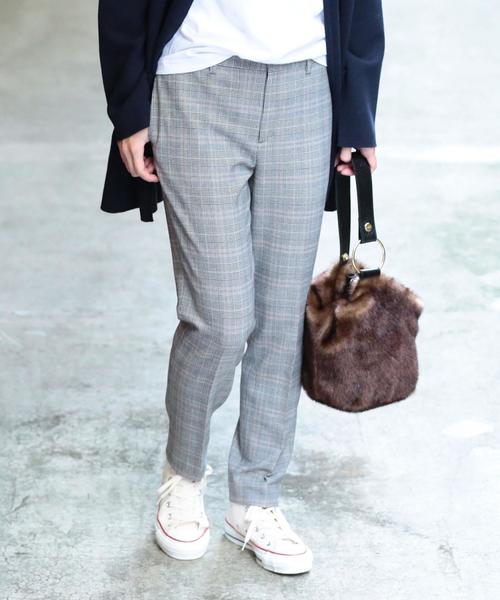 BEAUTY&YOUTH UNITED ARROWS（ビューティーアンドユースユナイテッドアローズ）の「BY TR9分丈トラウザー ◆（スラックス・レディース・ブラック/オフホワイト/その他1・LARGE/MEDIUM/SMALL）」の3枚目の写真