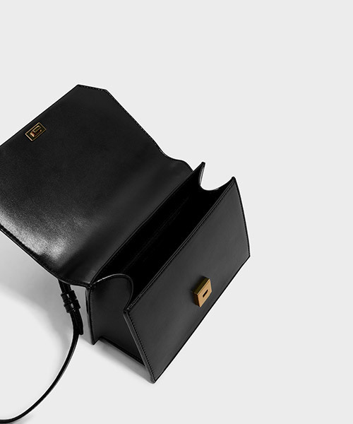 CHARLES & KEITH（チャールズ & キース）の「ストラクチャーハンドバッグ/STRUCTURED HANDBAG（ハンドバッグ・レディース・ブラック/バーガンディー・S）」の6枚目の写真