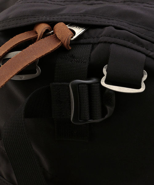 GREGORY（グレゴリー）の「GREGORY: DAY PACK (デイパック)（バックパック/リュック・メンズ・ブラック/オリーブ・ONE SIZE）」の10枚目の写真