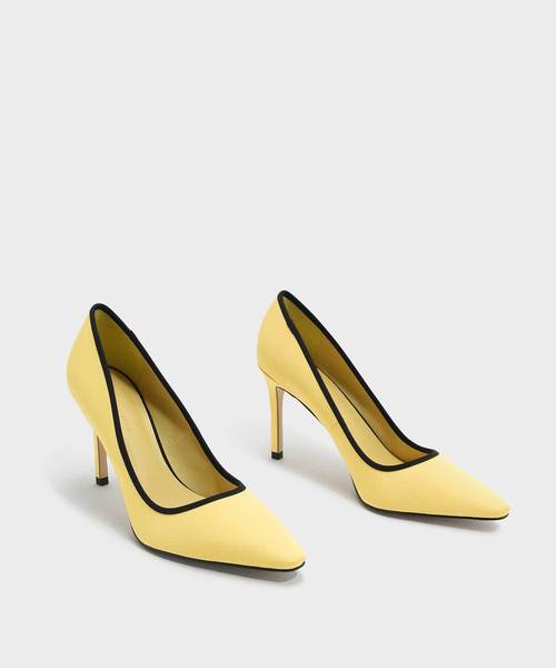 CHARLES & KEITH(チャールズ & キース)の「コントラストトリミングパンプス / CONTRAST TRIMMING PUMPS(パンプス・レディース・ブラック/イエロー・25cm/22.5cm/24.5cm/23.5cm/23cm)」の8枚目の写真