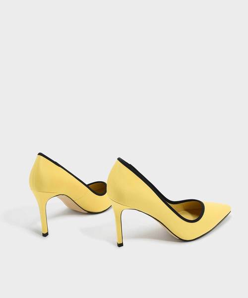 CHARLES & KEITH(チャールズ & キース)の「コントラストトリミングパンプス / CONTRAST TRIMMING PUMPS(パンプス・レディース・ブラック/イエロー・25cm/22.5cm/24.5cm/23.5cm/23cm)」の9枚目の写真