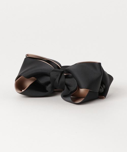 Three Four Time(スリーフォータイム)の「バイカラーリボンバナナクリップ(バレッタ/ヘアクリップ・レディース・ブラック/モカ/ネイビー/キャメル・FREE)」の8枚目の写真