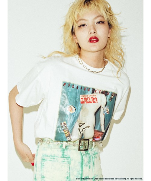 jouetie（ジュエティ）の「THE ROLLING STONES フォトTシャツ（Tシャツ/カットソー・レディース・ブラック/オフホワイト/ピンク・MEDIUM）」の4枚目の写真