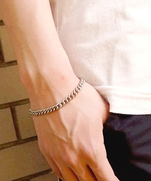 SBG by 7JEWELRY�i�G�X�r�[�W�[�o�C�Z�u���W���G���[�j�́uSBG by 7JEWELRY �X�e�����X�u���X���b�g�i�u���X���b�g�j�v�bH