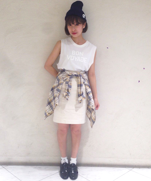 Another Edition（アナザーエディション）の「■AE カラーDNM タイト SK ◆（スカート・レディース・オフホワイト/ライトブルー/ネイビー・MEDIUM/SMALL）」の2枚目の写真