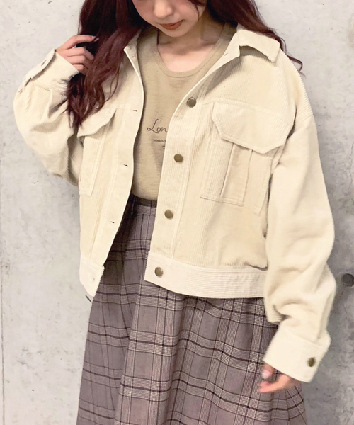 apres jour mignon（アプレジュールミニョン）の「コーデュロイポケットブルゾン【ZOZOTOWN限定アイテム】（ブルゾン・レディース・ダークブラウン/ベージュ/アイボリー・フリー）」の4枚目の写真