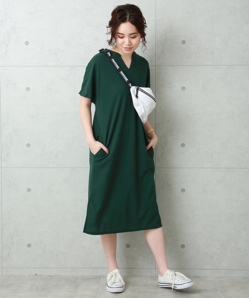 MARLENE JOBERT（マルレーヌ　ジョベル）の「キーネックワンピース（ワンピース・レディース・ブラック/ネイビー/グリーン・M）」の16枚目の写真