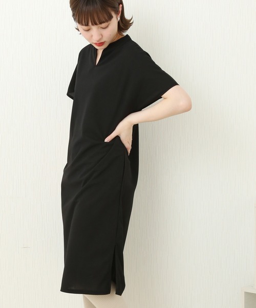 MARLENE JOBERT（マルレーヌ　ジョベル）の「キーネックワンピース（ワンピース・レディース・ブラック/ネイビー/グリーン・M）」の19枚目の写真