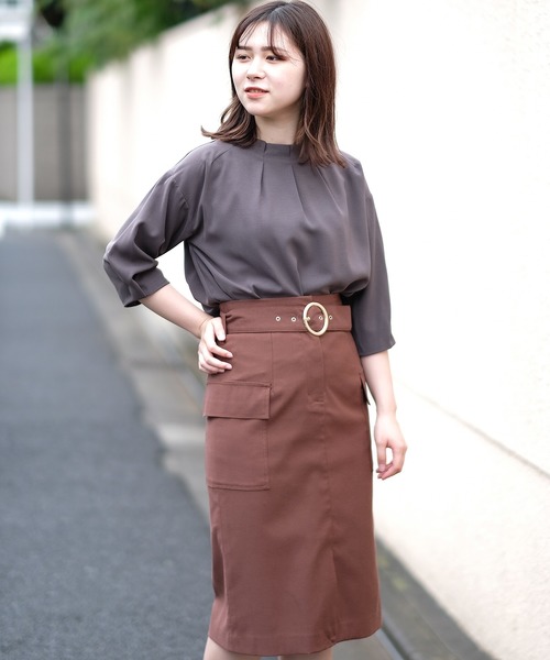 TRUDEA(トルディア)の「タックネックブラウス(シャツ/ブラウス・レディース・ネイビー/ホワイト/ライトグレー/ブルー/チャコールグレー・LARGE/MEDIUM)」の2枚目の写真