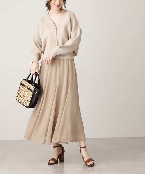 N.（N. Natural Beauty Basic）（エヌエヌナチュラルビューティーベーシック）の「ニットカーデシフォンスカートセットアップ（ワンピース・レディース・グレー/ホワイト/ブルー・MEDIUM）」の2枚目の写真