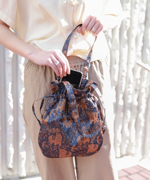 RAGEBLUE(レイジブルー)の「チャイナ巾着バッグ/942653(ハンドバッグ・レディース・ネイビー/ブルー・ONE SIZE)」の5枚目の写真