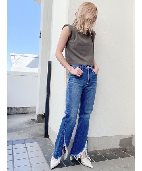 GYDA（ジェイダ）の「HEMフリンジストレートデニムパンツ（デニムパンツ・レディース・ブルー/ライトブルー・X-SMALL/SMALL/MEDIUM）」の7枚目の写真