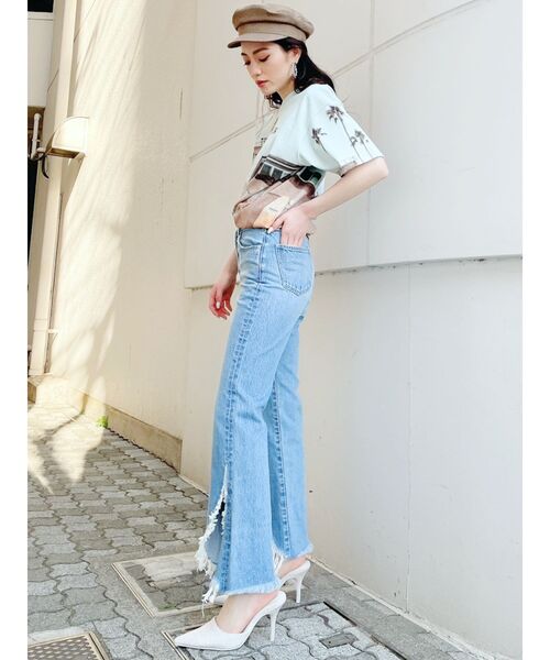 GYDA（ジェイダ）の「HEMフリンジストレートデニムパンツ（デニムパンツ・レディース・ブルー/ライトブルー・X-SMALL/SMALL/MEDIUM）」の10枚目の写真