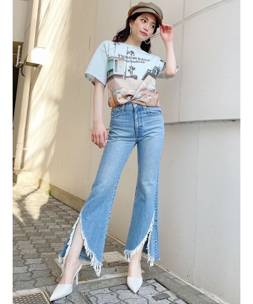 GYDA（ジェイダ）の「HEMフリンジストレートデニムパンツ（デニムパンツ・レディース・ブルー/ライトブルー・X-SMALL/SMALL/MEDIUM）」の11枚目の写真