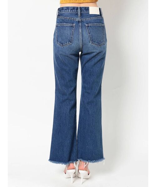 GYDA（ジェイダ）の「HEMフリンジストレートデニムパンツ（デニムパンツ・レディース・ブルー/ライトブルー・X-SMALL/SMALL/MEDIUM）」の19枚目の写真