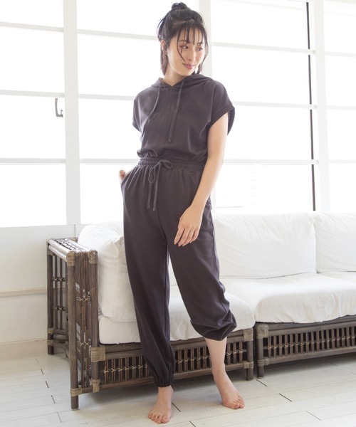 Mysa&Liina（ミーサリーナ）の「【ルームウェア】ノースリパーカー×パンツセット（ルームウェア/パジャマ・レディース・ブラック/ベージュ/チャコールグレー/ピンクベージュ/サックスブルー・M/L）」の10枚目の写真