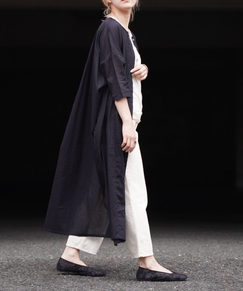 LUPILIEN（ルピリアン）の「ピンタックワンピース（ワンピース・レディース・ブラック/オフホワイト/グリーン・FREE）」の9枚目の写真