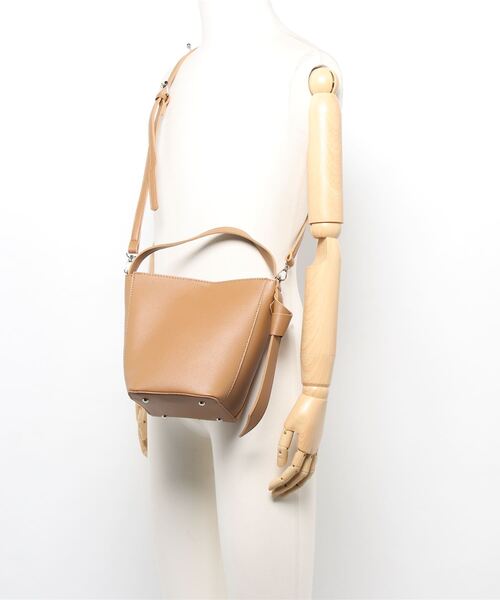 Alite cloth（アリーテクロス）の「2WAYワンハンドルバケツショルダーBAG（ドラムバッグ・レディース・ブラック/ベージュ・FREE）」の12枚目の写真