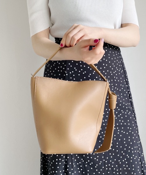Alite cloth（アリーテクロス）の「2WAYワンハンドルバケツショルダーBAG（ドラムバッグ・レディース・ブラック/ベージュ・FREE）」の17枚目の写真