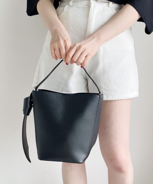 Alite cloth（アリーテクロス）の「2WAYワンハンドルバケツショルダーBAG（ドラムバッグ・レディース・ブラック/ベージュ・FREE）」の13枚目の写真