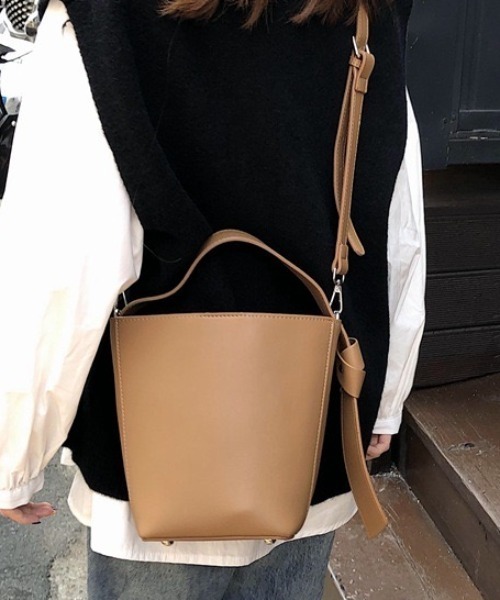 Alite cloth（アリーテクロス）の「2WAYワンハンドルバケツショルダーBAG（ドラムバッグ・レディース・ブラック/ベージュ・FREE）」の19枚目の写真