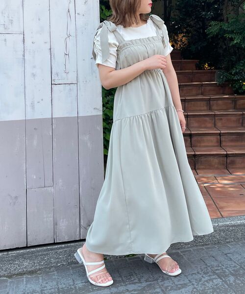 MAJESTIC LEGON（マジェスティックレゴン）の「ショルダーリボンキャミワンピ（ワンピース・レディース・ライトグリーン/ブラック系その他/ブラック・SMALL/MEDIUM）」の6枚目の写真