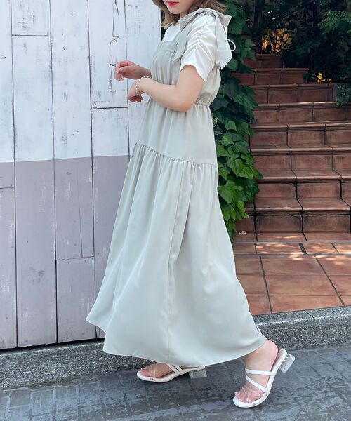 MAJESTIC LEGON（マジェスティックレゴン）の「ショルダーリボンキャミワンピ（ワンピース・レディース・ライトグリーン/ブラック系その他/ブラック・SMALL/MEDIUM）」の7枚目の写真