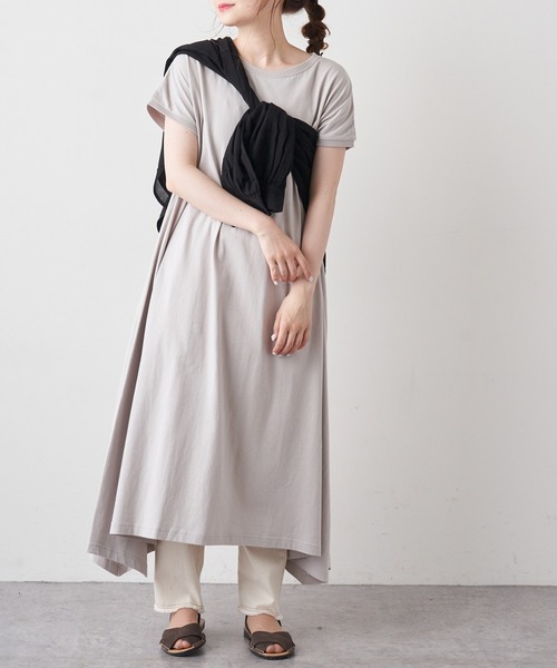 PUAL CE CIN(ピュアルセシン)の「【WEB限定】カットソーフレアマキシワンピース(ワンピース・レディース・ブラック/ブルー/ベージュ系その他/グレイッシュベージュ・FREE)」の1枚目の写真