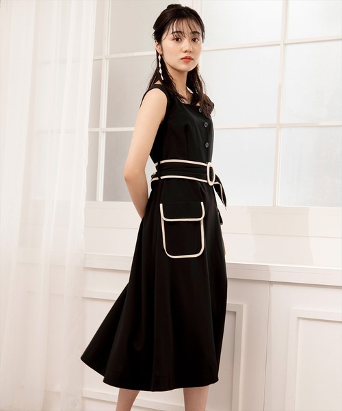 WILLSELECTION(ウィルセレクション)の「ベルト付きパイピングワンピース(ワンピース・レディース・ブラック/ベージュ・MEDIUM)」の2枚目の写真