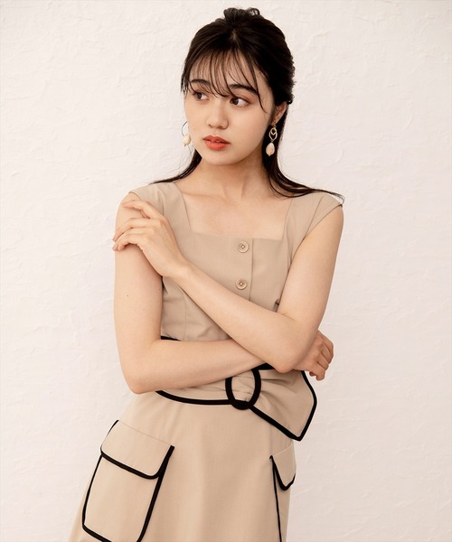 WILLSELECTION(ウィルセレクション)の「ベルト付きパイピングワンピース(ワンピース・レディース・ブラック/ベージュ・MEDIUM)」の8枚目の写真