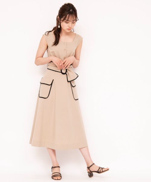 WILLSELECTION(ウィルセレクション)の「ベルト付きパイピングワンピース(ワンピース・レディース・ブラック/ベージュ・MEDIUM)」の13枚目の写真