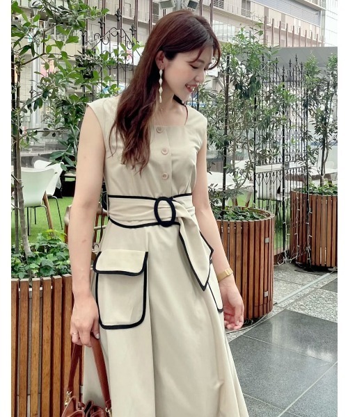 WILLSELECTION(ウィルセレクション)の「ベルト付きパイピングワンピース(ワンピース・レディース・ブラック/ベージュ・MEDIUM)」の21枚目の写真